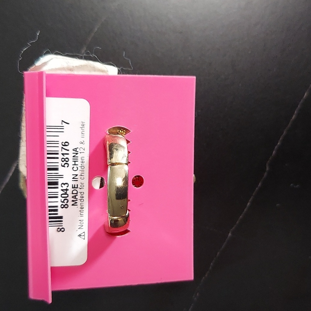Betsey Johnson  Heart Ring - Picture 5 of 7